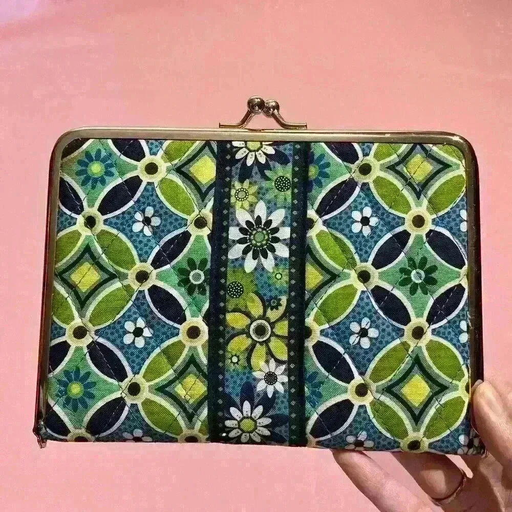 Vera Bradley Small Photo Album Kiss Lock Green Blue Floral Daisy